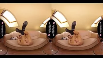 Play Pozitii foarte intense si masturbari foarte intense pe o fata blonda fata cu sanii mari