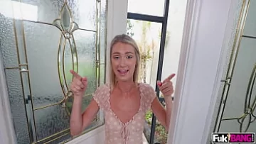 Play Întâlnirea interracială sălbatică a lui Payton Avery, blondă slabă