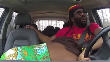 Play Curvy MILF Lisa Rivera’s Wild BJ Session în Don Whoe’s Truck