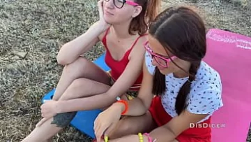 Play Filme xxx cu fetele inalte care fac sex foarte bine in grup