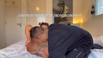Play Frantuzoaica milf il pune pe sotul ei sa o linga