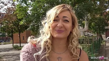 Play Pizdulice blonda face sex bine in pizdulice cu sotul ei minunat asa cum adora
