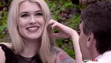 Play Blonda primeste de la medic terapie prin sex in pahardcoree