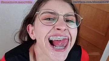 Play Doreste sa o futi in gat si in pizdulice