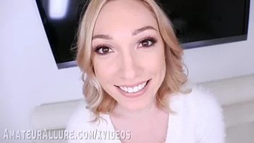 Play Blondina sexy face sex hardcore ca o nesexy