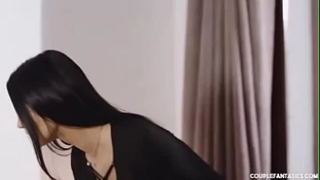 Play Sex in trei cu doua gagici adolescente indecente