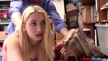 Play I-o trage pentru prima data fix in cur si tipa de hardcoreere futai cu blonde muite de un politist
