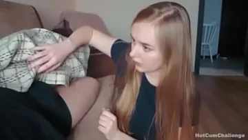 Play Filme xnxx erotice cu blonde sexy care sug bine pula