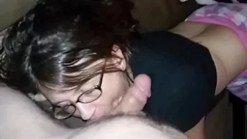Play iuliana xxx o adolescenta tocilara suge o pula mica 2019