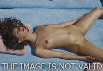 Play Sex în grup salbatic cu trei lezbience care fac sex