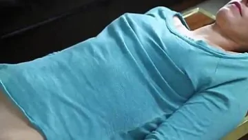 Play Face sex cu nevasta celui mai bun prieten la el in masina