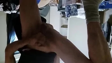Play Fundul acoperit de spermă în lenjerie – Bukkake Surprise!