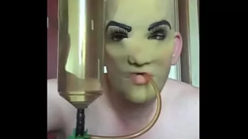Play Iubitor de pis bisexual mascat imploră pentru Ploșa ta de Aur – Video amator de casă