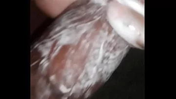 Play Adolescentul singuratic Superdariusguy nu se poate împotrivi penisului său neglijent, dorind o esperma