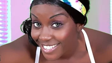 Play Curvy Ebony Amateur devine urât cu Big Dick