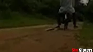 Play Noaptea de neuitat a adolescentului negru cu un cocoș supranatural