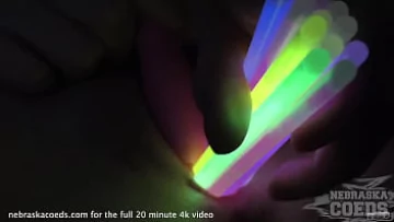 Play Aventura Glowstick a adolescentului european